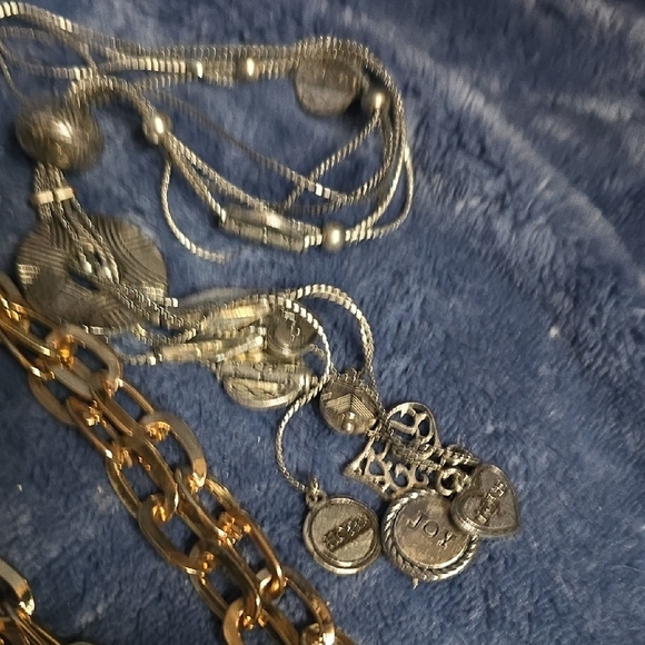 Elegant Gold and Silver Women's Jewelry Set - Picture 4 of 12